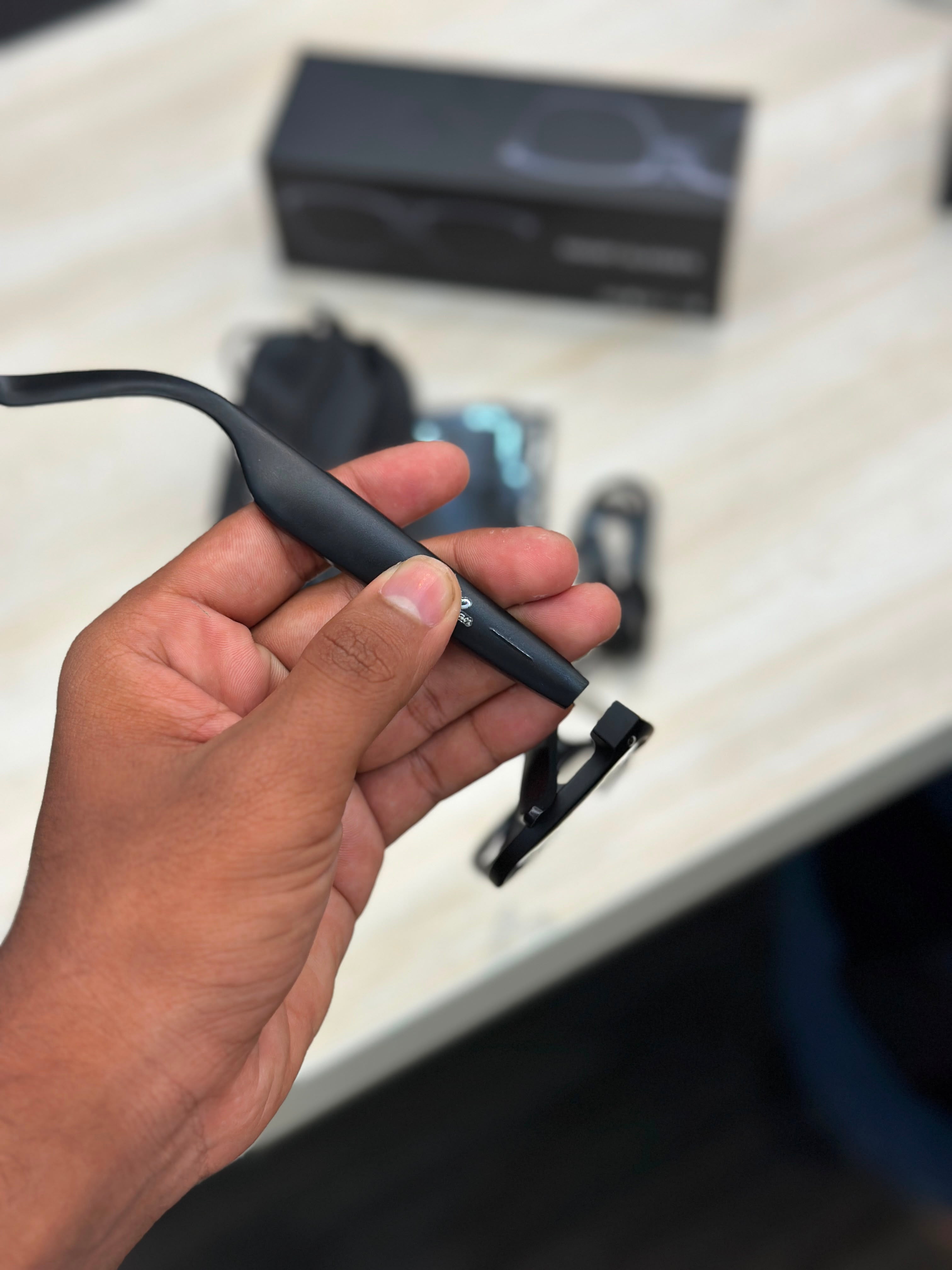 Smart Glasses with HD Camera, Audio & Hands-Free Recording – Bluetooth Wearable Sunglasses
