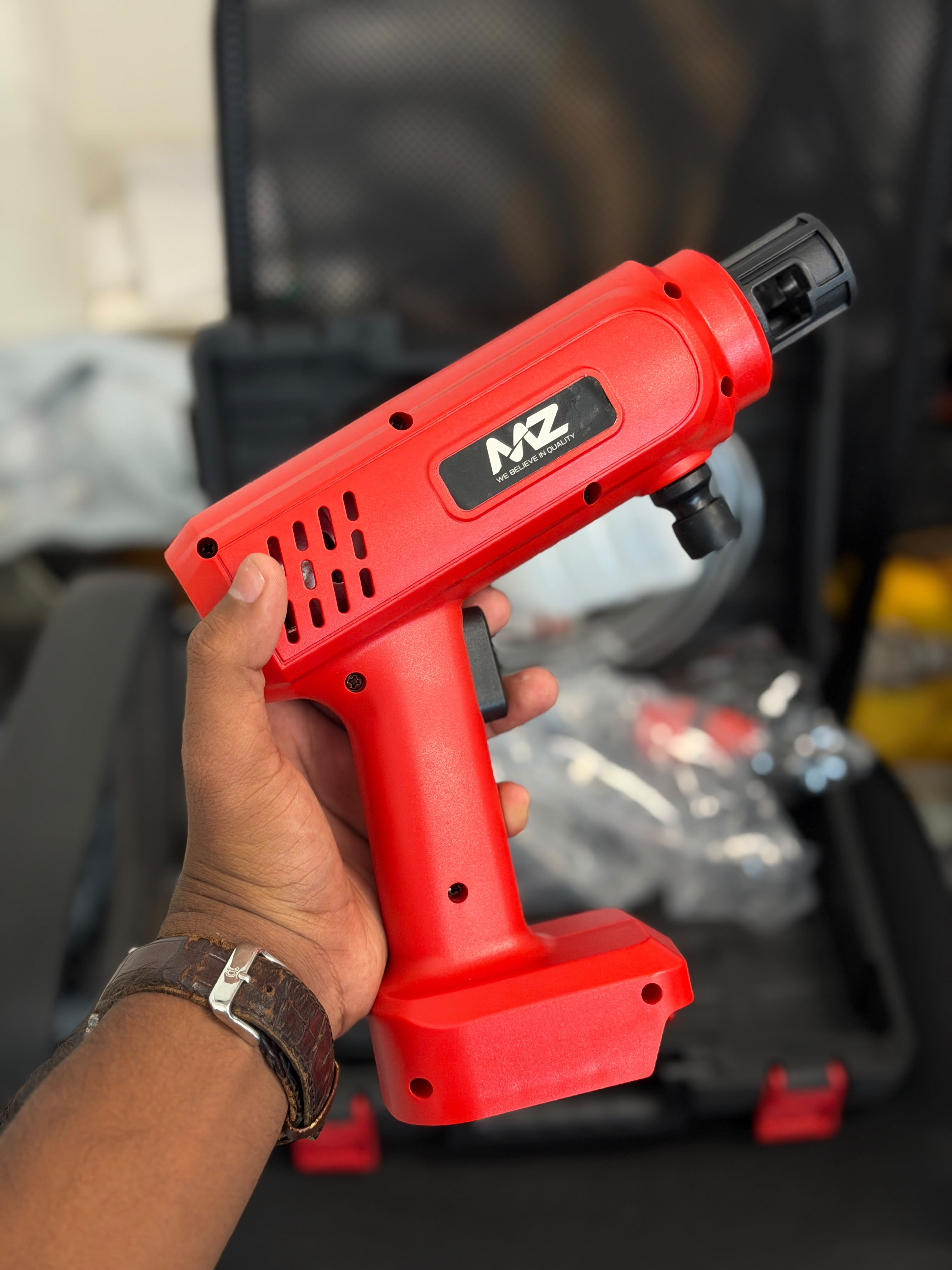 AMZ WG09 Portable Cordless Spray Gun – 18.5V Battery Powered Pressure Washer